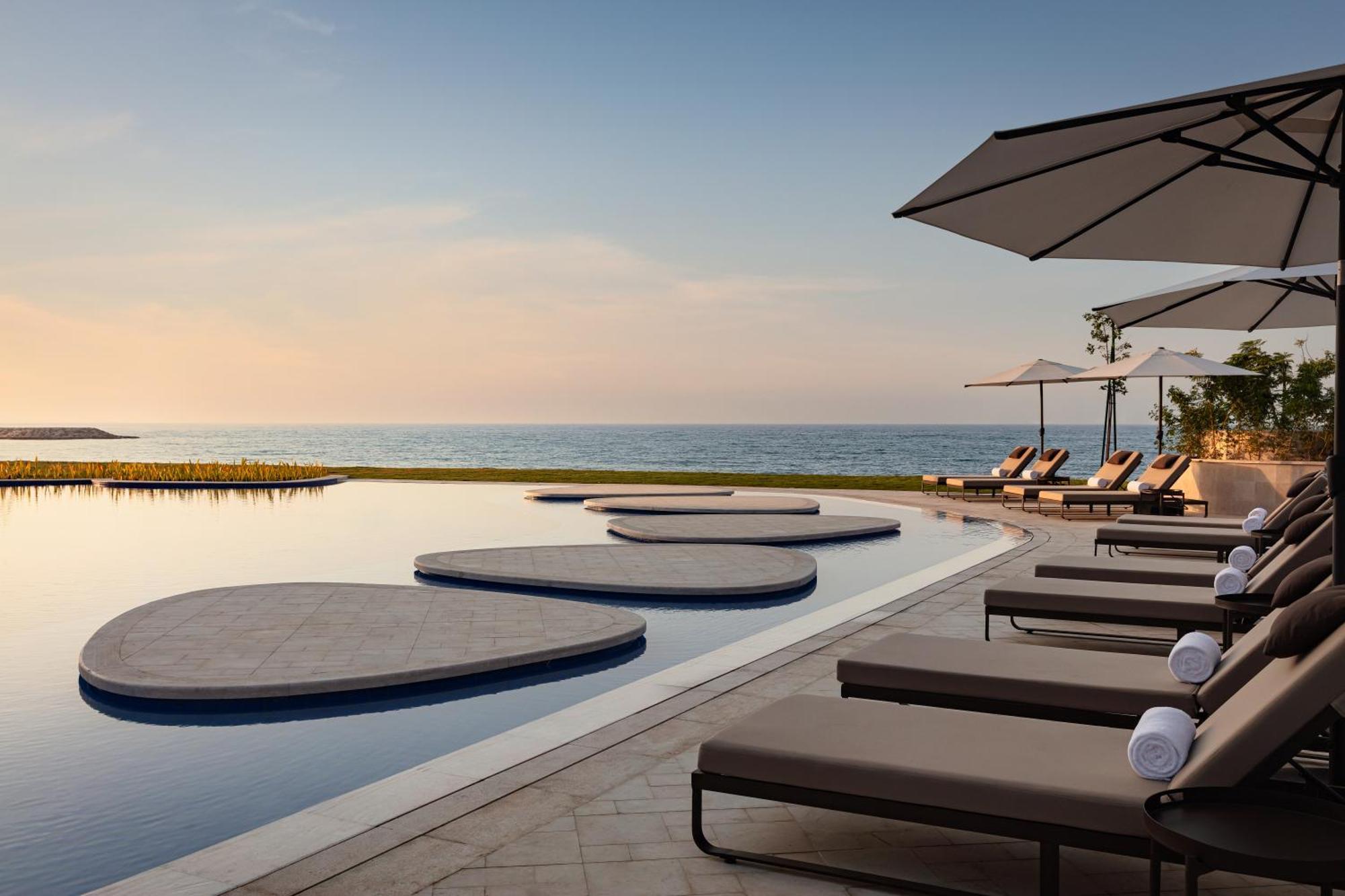 The St Regis Al Mouj Muscat Resort Bagian luar foto