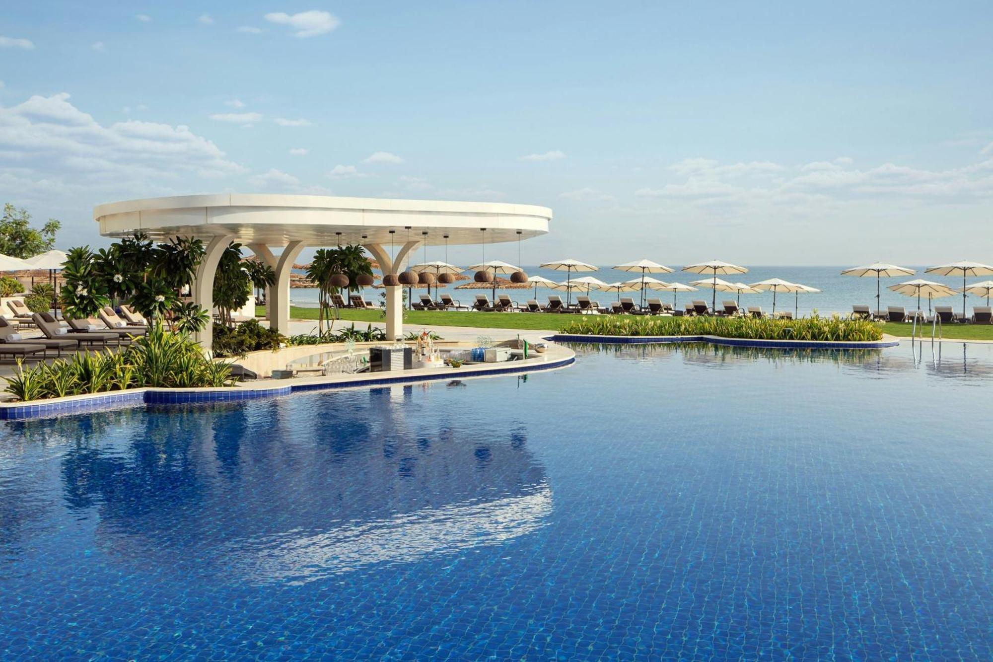 The St Regis Al Mouj Muscat Resort Bagian luar foto